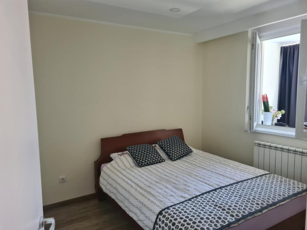 Casa Mia Apartment โนวีซาด ภายนอก รูปภาพ